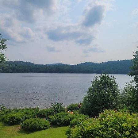 Le Lodge Du Lac Saint-Faustin Eksteriør bilde