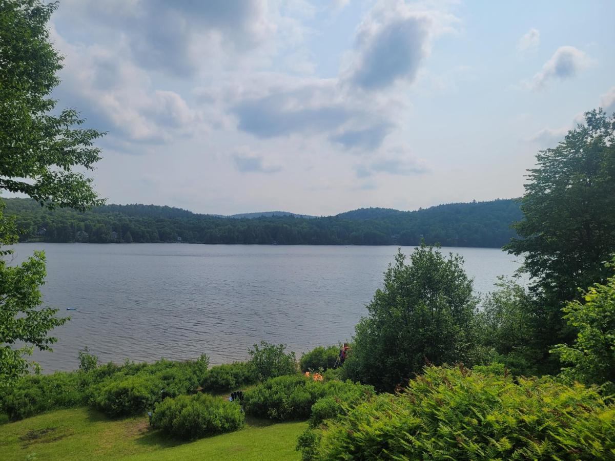 Le Lodge Du Lac Saint-Faustin Eksteriør bilde