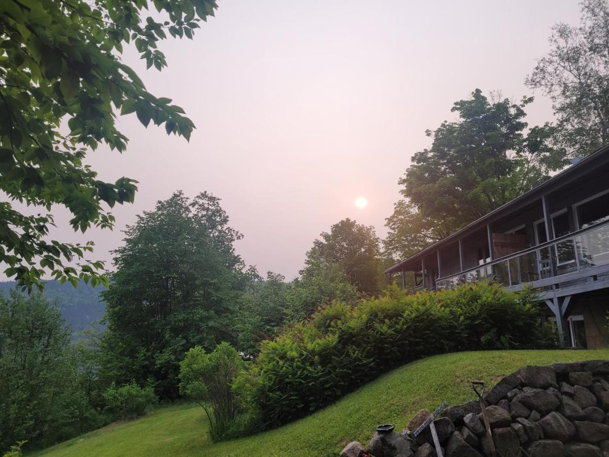 Le Lodge Du Lac Saint-Faustin Eksteriør bilde